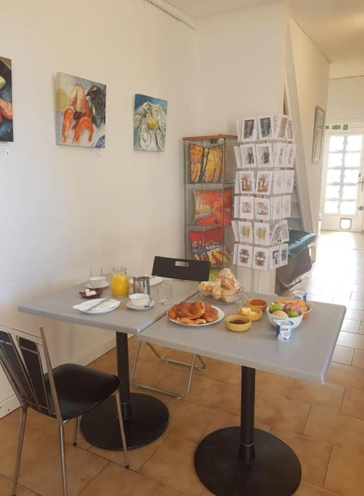 Inspire Bed and Breakfast Azille Exteriör bild